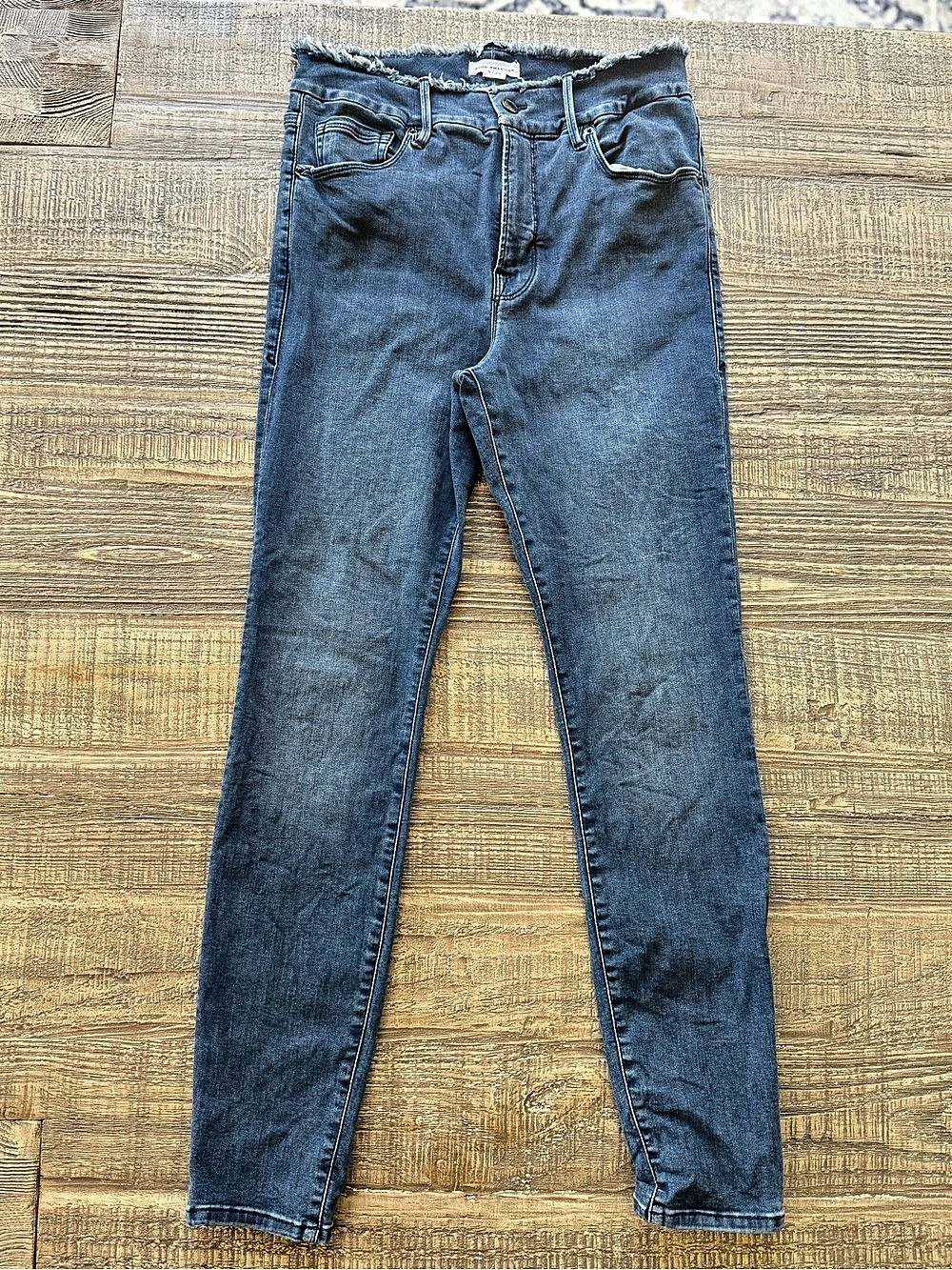 Good American Good Waist Crop Raw Edge Skinny Jeans Blue Size 29